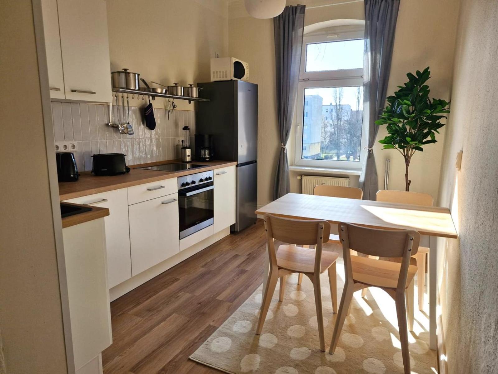 Grossraum-Apartments Mit 2Sz, Wz, Kueche, Smart-Tv, Parken, Etc Erfurt Chambre photo