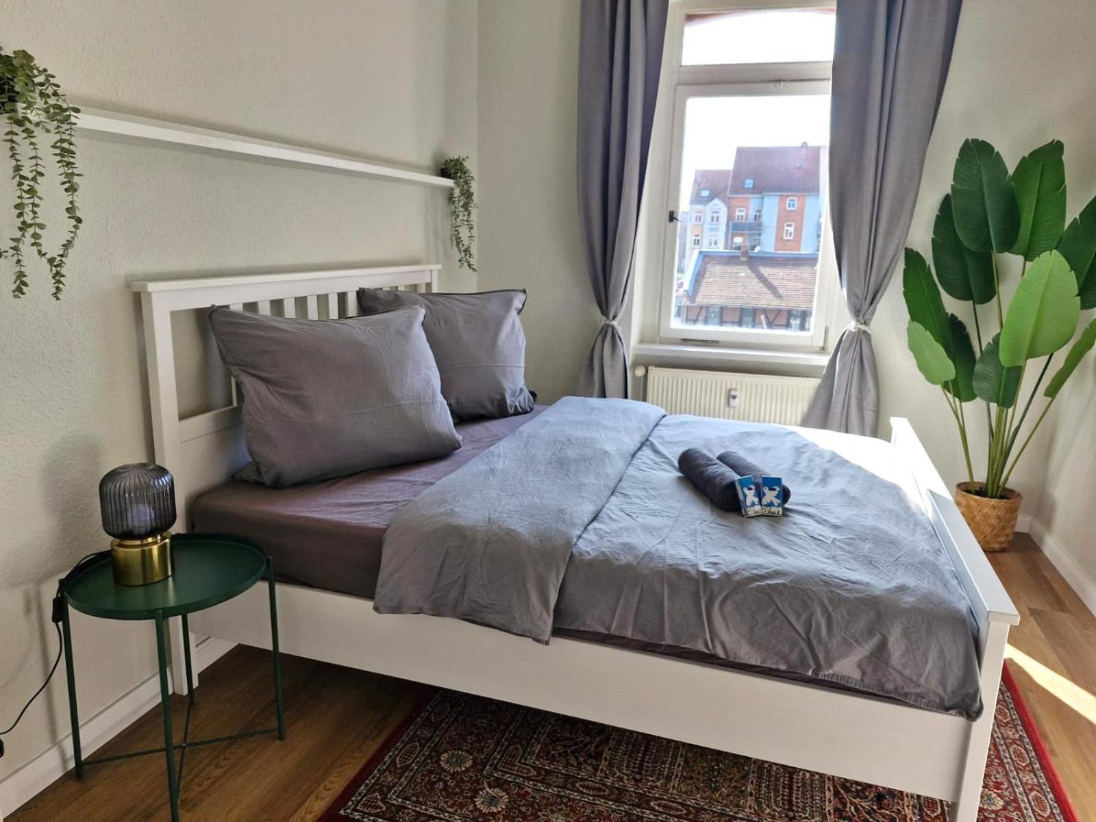 Grossraum-Apartments Mit 2Sz, Wz, Kueche, Smart-Tv, Parken, Etc Erfurt Chambre photo